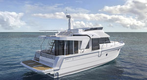 trawler intraborda / con fly / con 2 camarotes