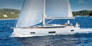yate de vela de crucero / con popa abierta / con deck saloon / con 6 camarotes
