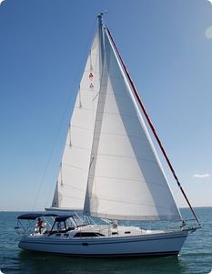 monocasco / de gran crucero / con popa abierta / con bauprés