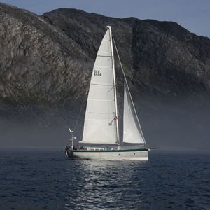 yate de vela de crucero / con popa abierta / de aluminio