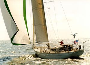 yate de vela de crucero / con popa abierta / con center cockpit / de aluminio