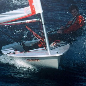 vela ligera solitario / de regata / cat boat / Byte