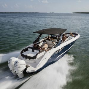 runabout fueraborda / bimotor / bow-rider / con T-top