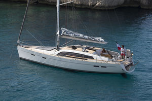 monocasco / de crucero / con deck saloon