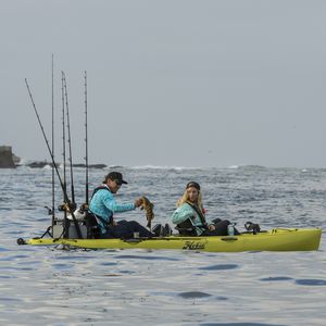 kayak sit-on-top / rígido / para la pesca / biplaza