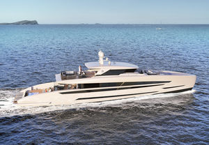 superyate de crucero / raised pilothouse / con 7 camarotes