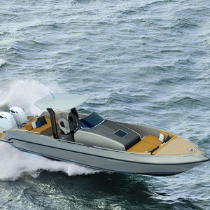 barco cabinado fueraborda / diésel / bimotor / casco de planeo