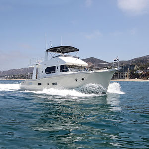 yate a motor offshore / trawler / con fly / de fibra de vidrio