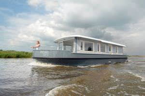 barco casa intraborda / fluvial