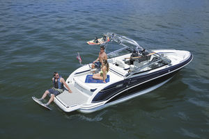 runabout intraborda / bow-rider / de wakeboard