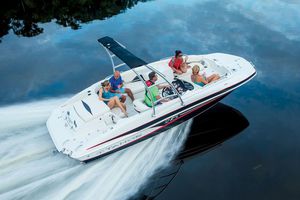deck-boat intraborda / de wakeboard / de esquí acuático / 12 personas máx.