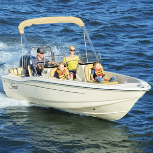 runabout fueraborda / bow-rider / con doble consola / de deporte