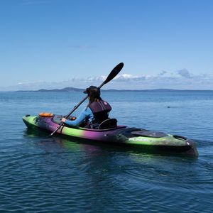 kayak cerrado / rígido / de recreo / de pesca
