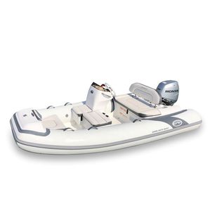 embarcación neumática fueraborda / RIB / con consola lateral / embarcación auxiliar para mega-yate