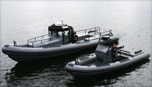 barco utilitario / intraborda / embarcación neumática semirrígida