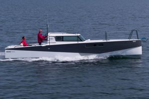 barco cabinado intraborda / casco de planeo / de crucero / con 4 literas