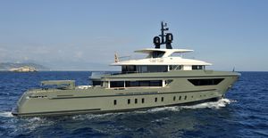 superyate para expedición / raised pilothouse