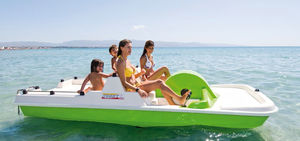 barco a pedale 5 plazas