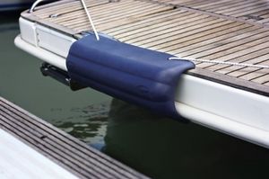 defensa de barco / de popa / para cubierta / en forma de arco