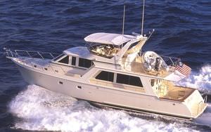 yate a motor offshore / trawler / con fly / de desplazamiento