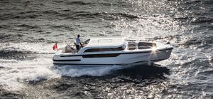 runabout intraborda / con doble consola / embarcación auxiliar para mega-yate / 14 personas máx.