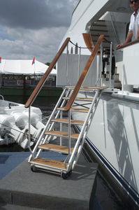 escalera para yate / lateral / de embarque / manual