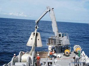 sistema de lanzamiento y recuperación para AUV / para ROV