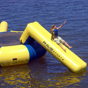 juego acuático tobogán / inflable