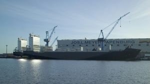 buque de carga portacontenedores / ice-class