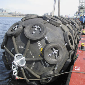 defensa para puerto / de muelle / Yokohama
