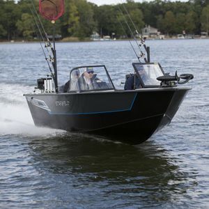 bay boat fueraborda / con doble consola / de pesca deportiva