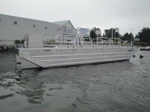 gabarra de recuperación de hidrocarburos