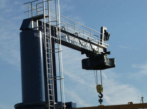 grúa para puerto deportivo / pluma giratoria