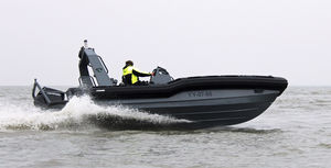 barco utilitario / barco de salvamento / barco militar / fueraborda