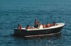 barco open intraborda / clásico / 8 personas máx.