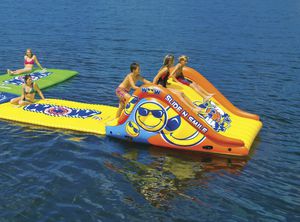juego acuático tobogán / flotante