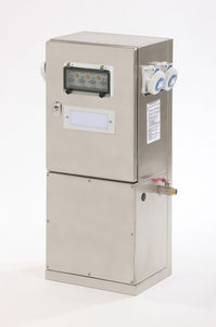 torreta de suministro de agua / de suministro eléctrico / con iluminación integrada / para pantalán