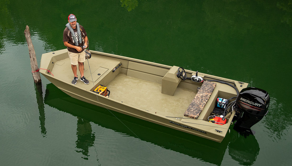 Jon boat fueraborda Roughneck 1860 Rambler Lowe con consola