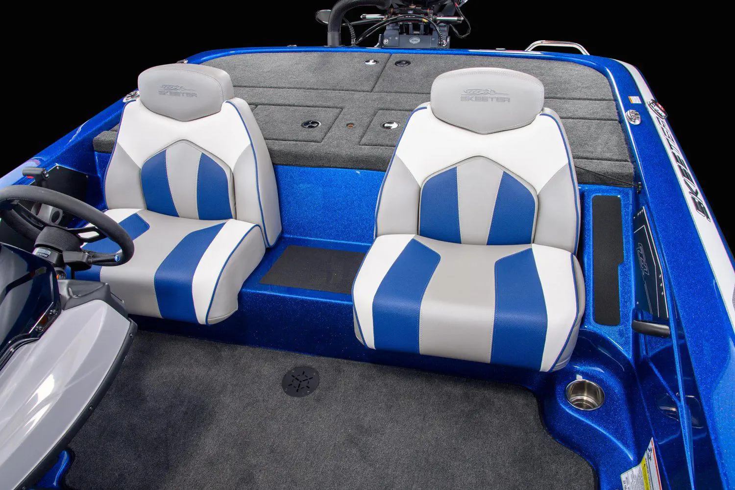 Bass boat fueraborda - ZX150 - Skeeter - con doble consola / open