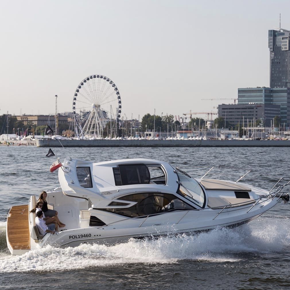 barco-cabinado-intraborda-310-htc-galeon-con-motor-di-sel