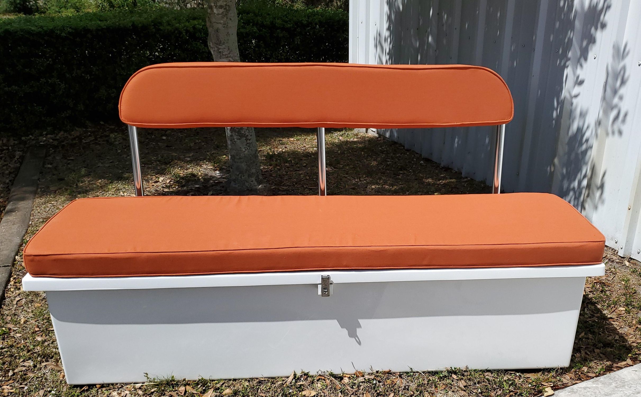 Caja de almacenamiento con respaldo - 76 inch - Beachcomber Fiberglass