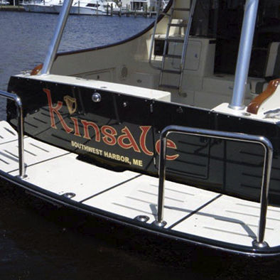 Plataforma para barco - Hinkley 55′ - Beachcomber Fiberglass Technology