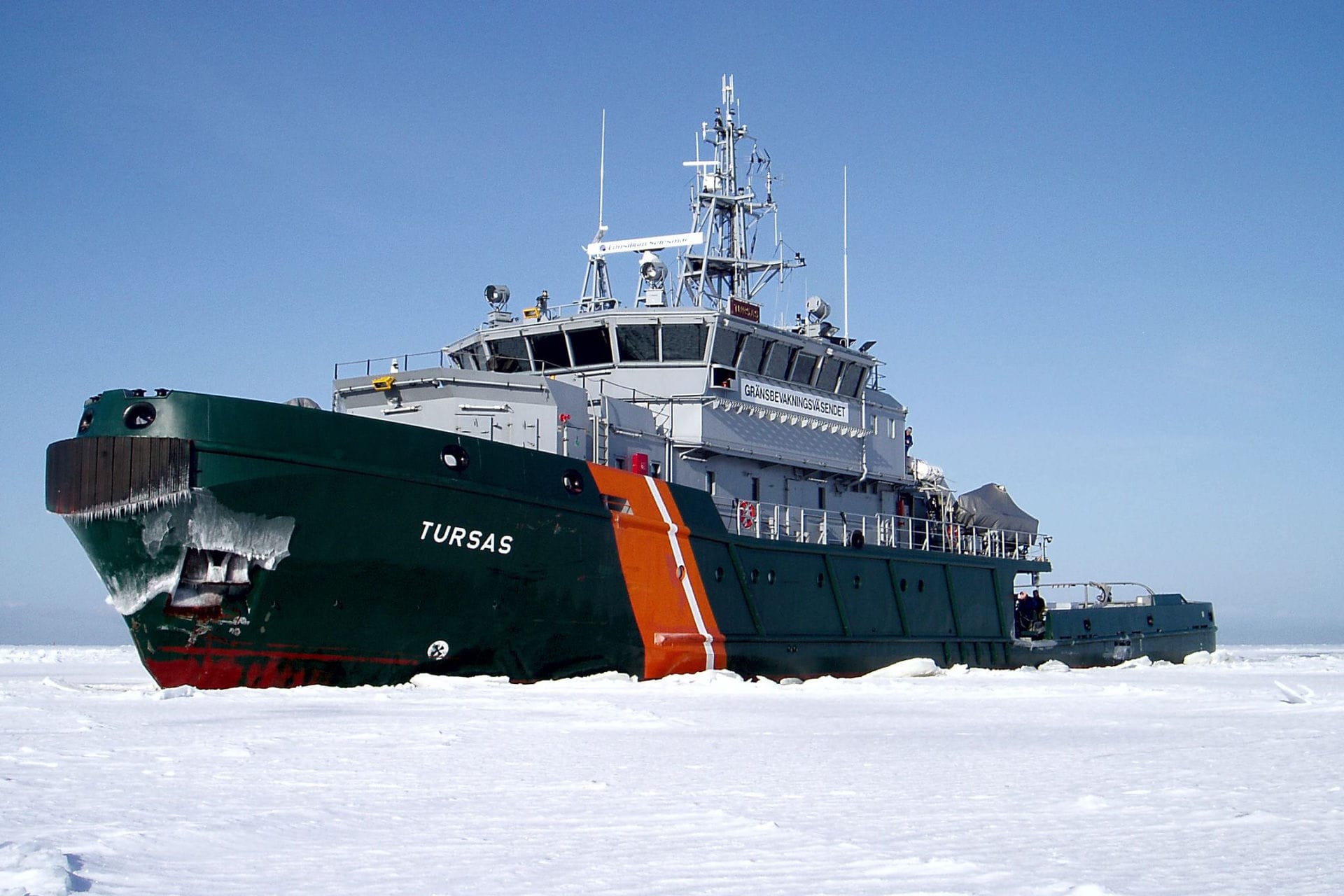 Buque Multiusos Patrullero Tursas UKI Workboat De Acero Ice class buque-multiusos-patrullero-tursas-uki-workboat-de-acero-ice-class