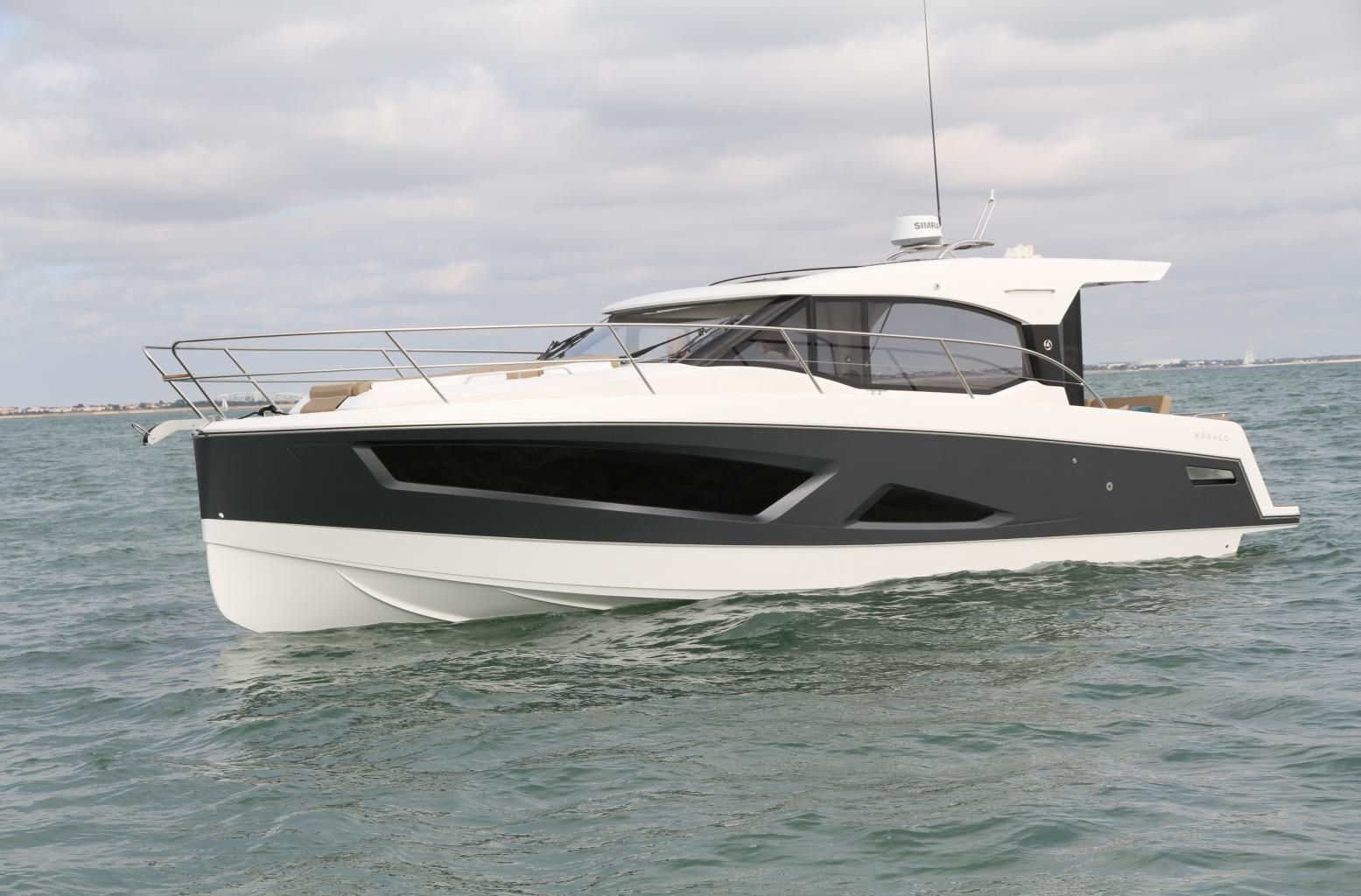 Barco cabinado fueraborda - MONACO 110 - Parker Poland - bimotor / con ...