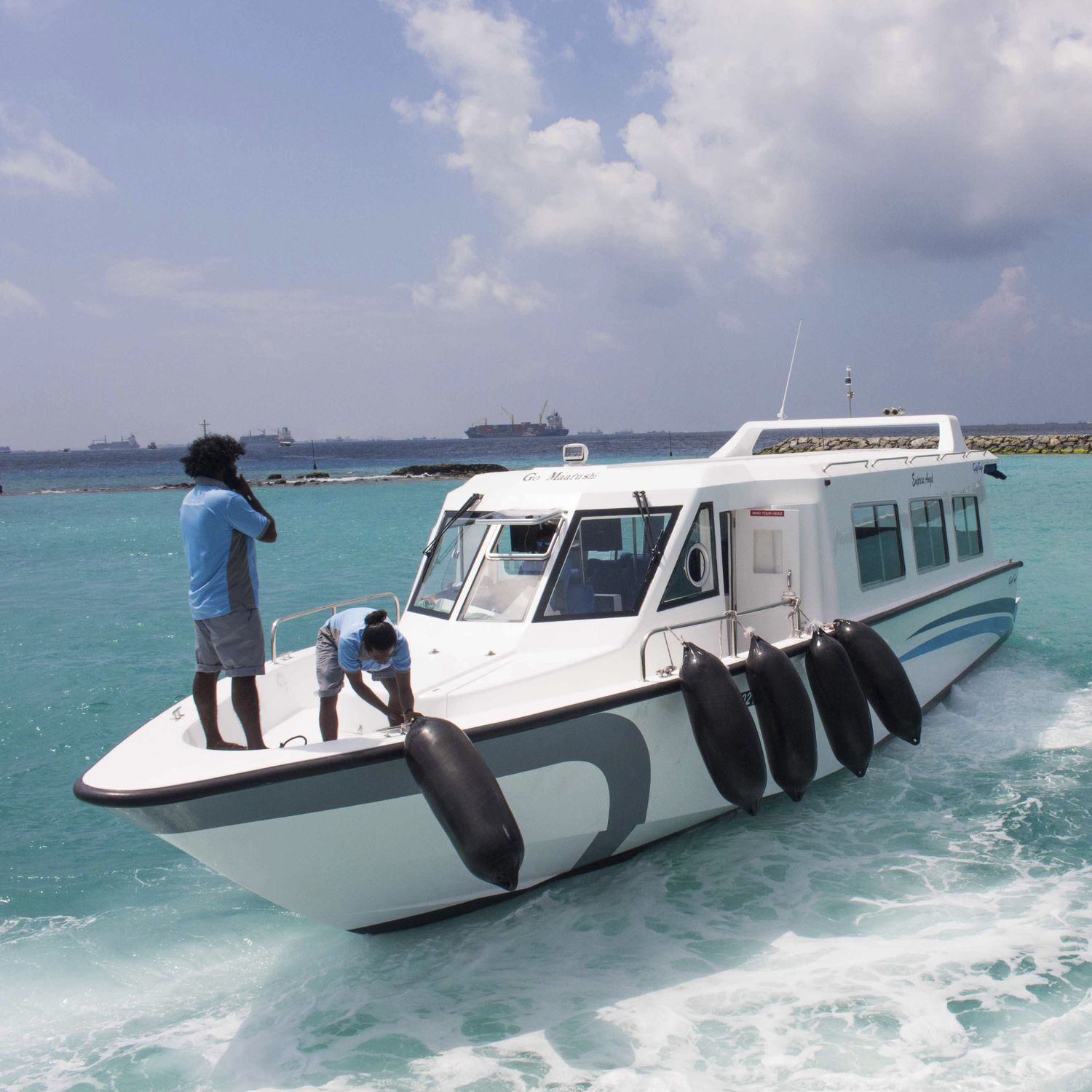 Barco de pasajeros Touring 48 Ferry Smart Own fueraborda / GRP