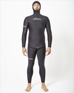 traje húmedo de buceo