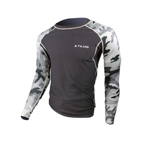camiseta de lycra de manga larga