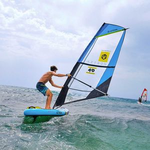vela de windsurf de viento suave