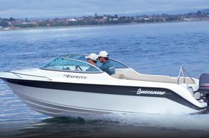 runabout fueraborda / con doble consola / de esquí acuático / 5 personas máx.