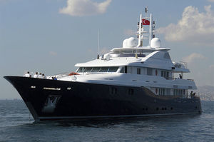 megayate de crucero 1